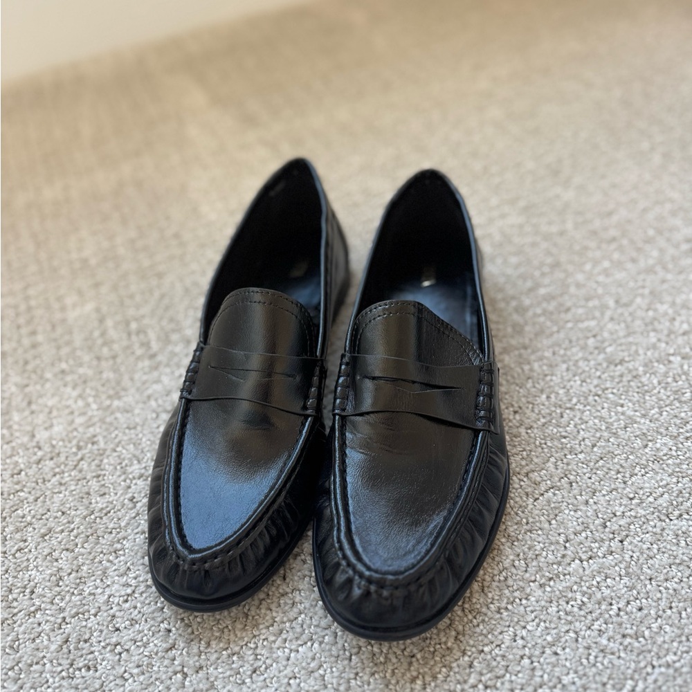 Zara Elegant Black Leather Loafers